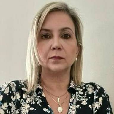 Dra. Isabel Fernández González